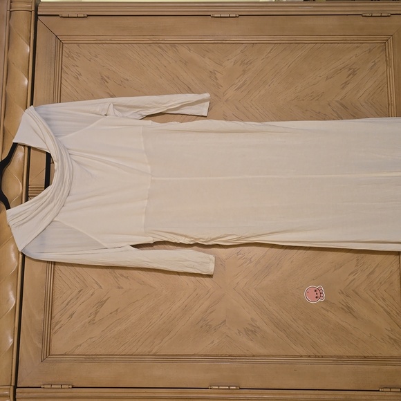 Motherhood Maternity Off the Shoulder Long Sleeve Maternity Maxi Gown. WHITE. XL - Picture 13 of 14